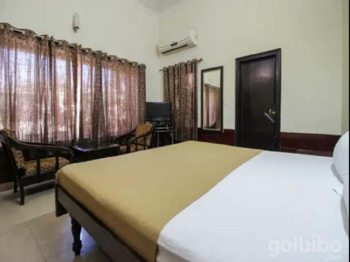 Hotel Utsav Dehradun Zewnętrze zdjęcie
